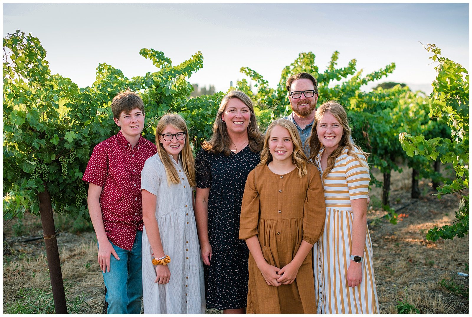 Livermore, CA vineyard family photos of six. 