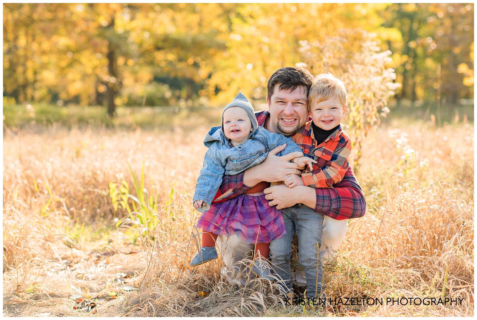 Dad hugging his two little kids  by Cicero, IL photographer Kristen Hazelton