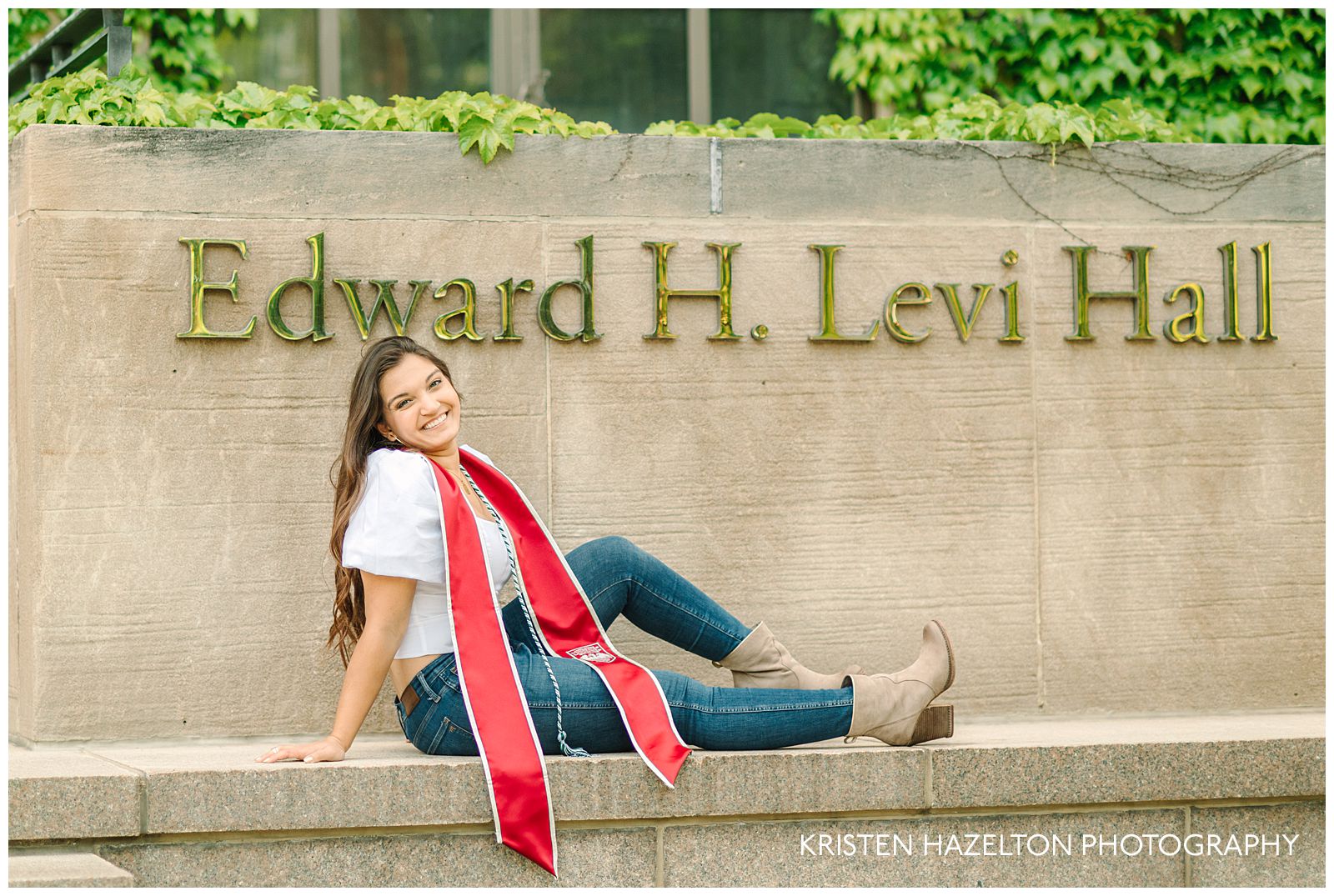 University of Chicago senior photos in front of Edward H. Levi Hall